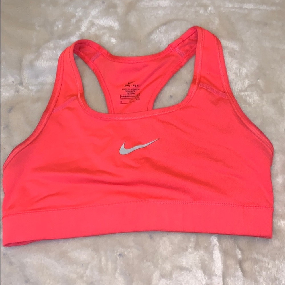nike sports bra